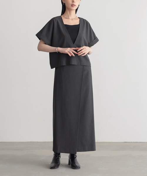 for/c（フォーシー）の「きれいめはっ水ラップナロースカート【サスティナブル】（スカート・レディース・ブラック/チャコールグレー/グレー・L/M）」の18枚目の写真