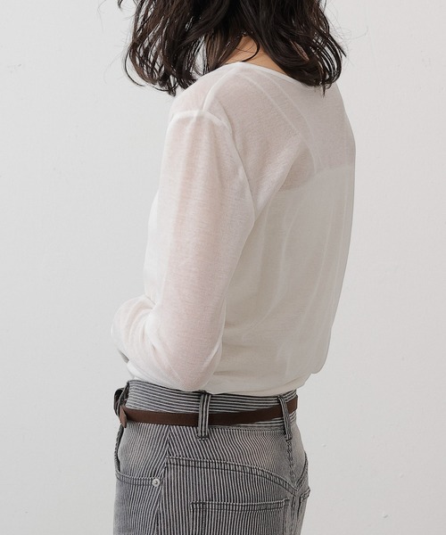 en CAnAF（エンカナフ）の「シアー リブ ヘンリーネック トップス（Tシャツ/カットソー・レディース・グレー/ホワイト/ブラウン/ピンク/レッド/ブラック・M）」の12枚目の写真