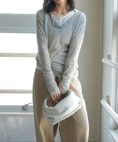 en CAnAF（エンカナフ）の「シアー リブ ヘンリーネック トップス（Tシャツ/カットソー・レディース・グレー/ホワイト/ブラウン/ピンク/レッド/ブラック・M）」の20枚目の写真