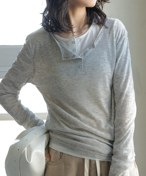 en CAnAF（エンカナフ）の「シアー リブ ヘンリーネック トップス（Tシャツ/カットソー・レディース・グレー/ホワイト/ブラウン/ピンク/レッド/ブラック・M）」の21枚目の写真