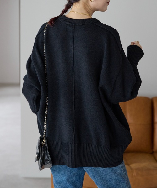 &HALF(アンドハーフ)の「切替クルーネックルーズニット(オーバーサイズ)(ニット/セーター・レディース・オフホワイト/グレー/ブラック/ベージュ系その他/ロイヤルブルー・FREE)」の18枚目の写真