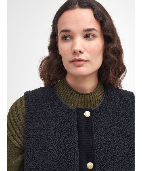 Barbour(バブアー)の「Dulsie ボア ライナー ベスト(その他アウター・レディース・オリーブ/ブラック/クリーム・8/12/10)」の20枚目の写真