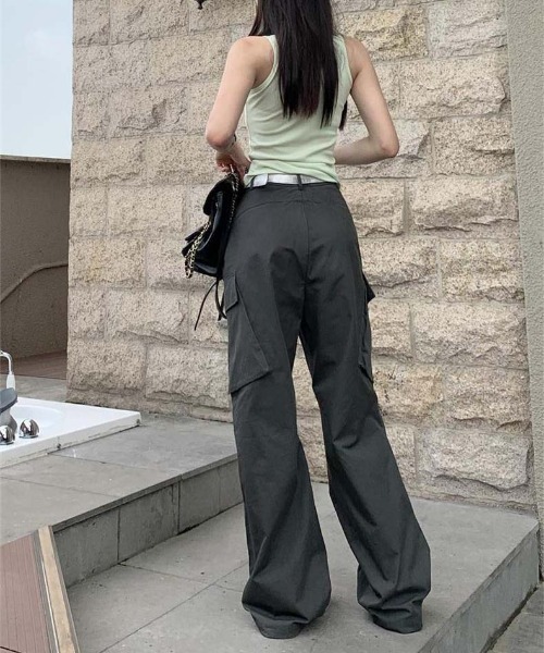 WEGO(ウィゴー)の「WEGO/グランジ風フレアカーゴワイドパンツ(カーゴパンツ・レディース・グレー/ブラック・LARGE/MEDIUM)」の10枚目の写真