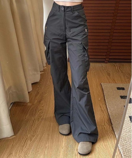 y2k グランジ 鬼フレア ユーティリティ カーゴパンツ 裾広 マルチポケット y2k グランジ 鬼フレア ユーティリティ カーゴパンツ 裾広