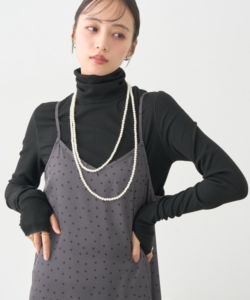 earth music&ecology（アースミュージックアンドエコロジー）の「リブタートルネックプルオーバー（ニット/セーター・レディース・その他7/アイボリー/ブラック/グレー/レッド・S/M）」の2枚目の写真