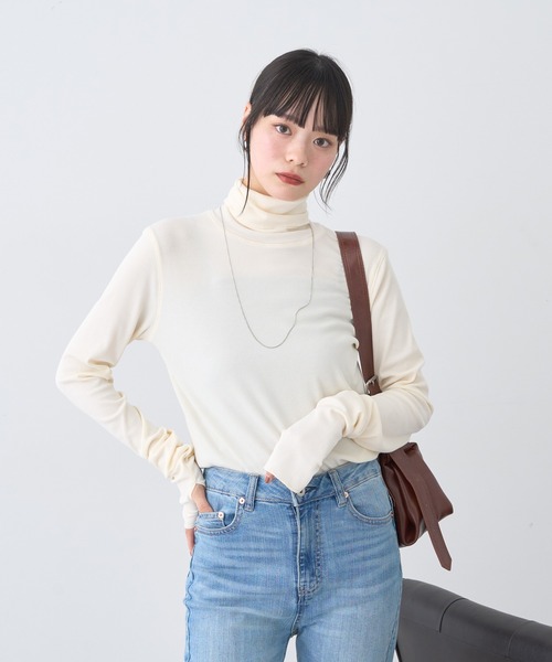 earth music&ecology（アースミュージックアンドエコロジー）の「リブタートルネックプルオーバー（ニット/セーター・レディース・その他7/アイボリー/ブラック/グレー/レッド・S/M）」の6枚目の写真