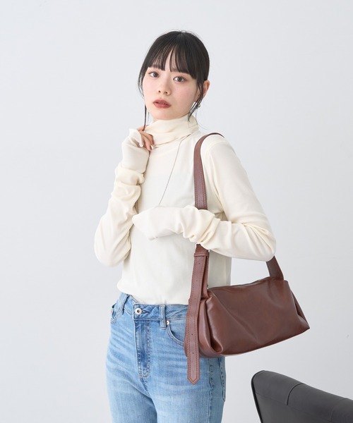 earth music&ecology（アースミュージックアンドエコロジー）の「リブタートルネックプルオーバー（ニット/セーター・レディース・その他7/アイボリー/ブラック/グレー/レッド・S/M）」の7枚目の写真