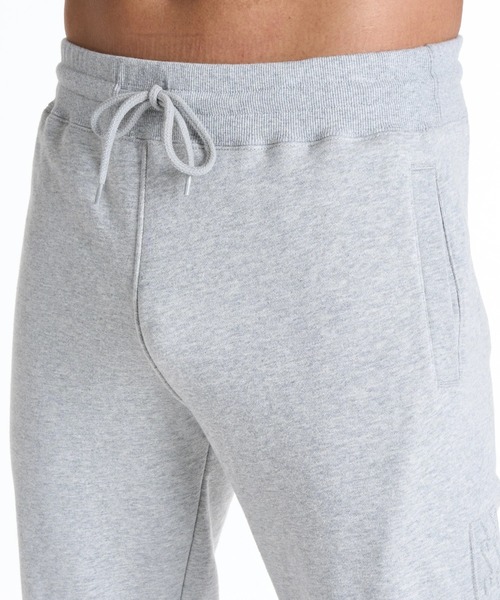 BILLABONG(ビラボン)の「BILLABONG メンズ EMBOSS LOGO PANT セットアップボトムス 【2025年秋冬モデル】/ビラボンサイドロゴウエストゴムスウェットジョガーバンツ(スウェットパンツ・メンズ・ブラック/グレー・X-LARGE/LARGE/MEDIUM)」の6枚目の写真