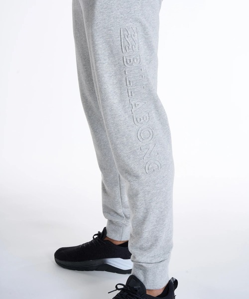 BILLABONG(ビラボン)の「BILLABONG メンズ EMBOSS LOGO PANT セットアップボトムス 【2025年秋冬モデル】/ビラボンサイドロゴウエストゴムスウェットジョガーバンツ(スウェットパンツ・メンズ・ブラック/グレー・X-LARGE/LARGE/MEDIUM)」の7枚目の写真