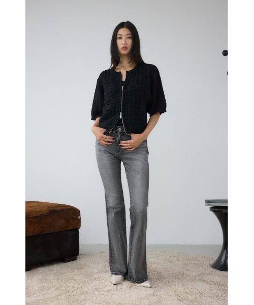 AZUL by moussy（アズールバイマウジー）の「ルクスメタルポインテッドトゥパンプス（パンプス・レディース・アイボリー/ブラック・SMALL/LARGE/MEDIUM）」の5枚目の写真