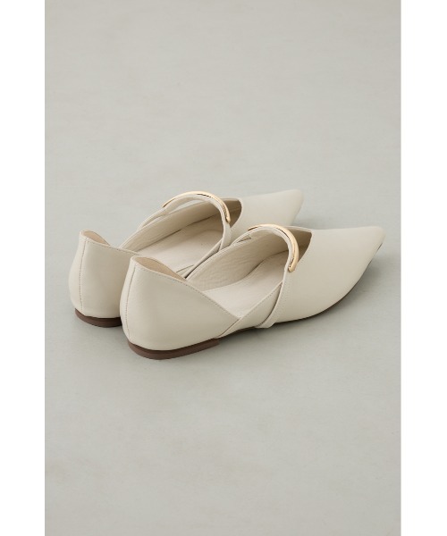 AZUL by moussy（アズールバイマウジー）の「ルクスメタルポインテッドトゥパンプス（パンプス・レディース・アイボリー/ブラック・SMALL/LARGE/MEDIUM）」の8枚目の写真