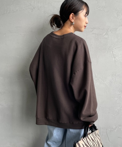 AMERICANA（アメリカーナ）の「[Americana/アメリカーナ] カレッジプリント クルーネックスウェット（スウェット・レディース・グレイッシュベージュ/ダークブラウン/オートミール・M）」の5枚目の写真