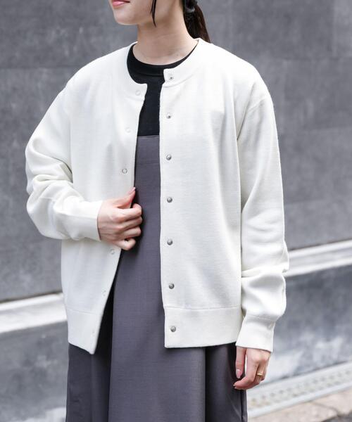 FORK&SPOON(フォークアンドスプーン)の「FORK&SPOON ミラノリブクルーネックカーディガン(カーディガン/ボレロ・レディース・アイボリー/ブラック/ネイビー/レッド・1)」の1枚目の写真