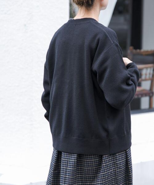 FORK&SPOON(フォークアンドスプーン)の「FORK&SPOON ミラノリブクルーネックカーディガン(カーディガン/ボレロ・レディース・アイボリー/ブラック/ネイビー/レッド・1)」の8枚目の写真