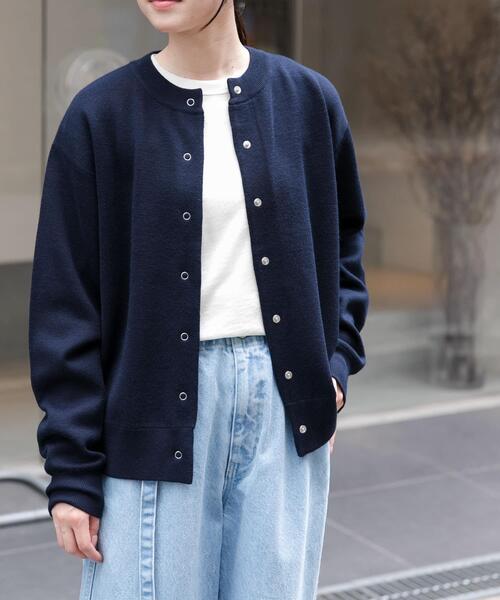 FORK&SPOON(フォークアンドスプーン)の「FORK&SPOON ミラノリブクルーネックカーディガン(カーディガン/ボレロ・レディース・アイボリー/ブラック/ネイビー/レッド・1)」の13枚目の写真