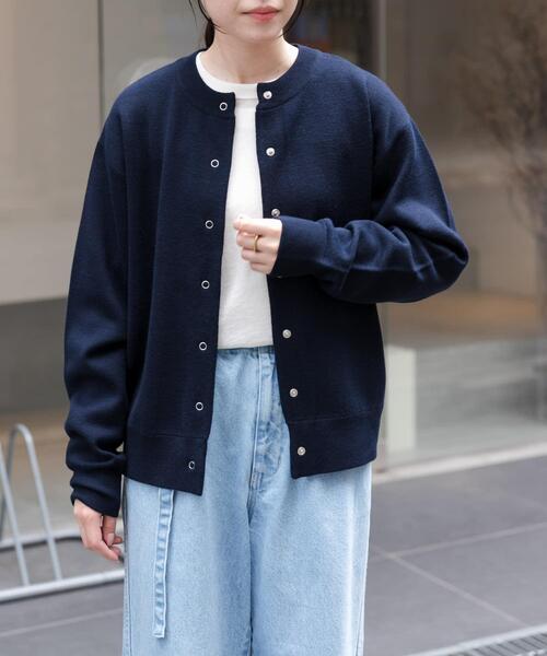 FORK&SPOON(フォークアンドスプーン)の「FORK&SPOON ミラノリブクルーネックカーディガン(カーディガン/ボレロ・レディース・アイボリー/ブラック/ネイビー/レッド・1)」の14枚目の写真