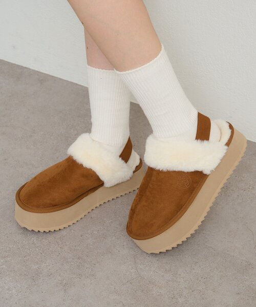 w closet（ダブルクローゼット）の「ファー厚底サンダル（ブーツ・レディース・アイボリー/ピンク/ベージュ・MEDIUM/LARGE）」の4枚目の写真