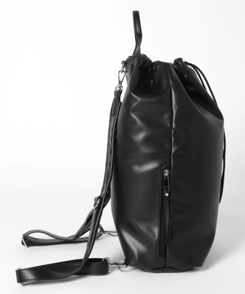 HARE（ハレ）の「レザーナップサック(HARE)（バックパック/リュック・メンズ・ブラック・FREE）」の3枚目の写真