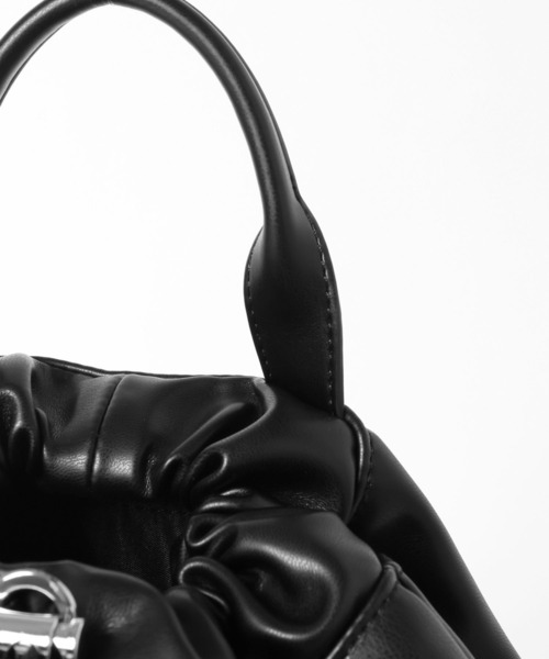 HARE（ハレ）の「レザーナップサック(HARE)（バックパック/リュック・メンズ・ブラック・FREE）」の5枚目の写真