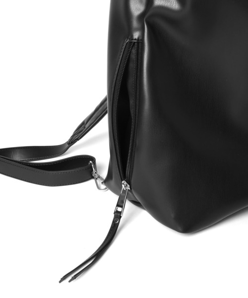 HARE（ハレ）の「レザーナップサック(HARE)（バックパック/リュック・メンズ・ブラック・FREE）」の7枚目の写真