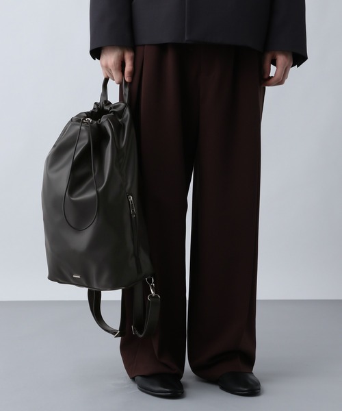 HARE（ハレ）の「レザーナップサック(HARE)（バックパック/リュック・メンズ・ブラック・FREE）」の20枚目の写真