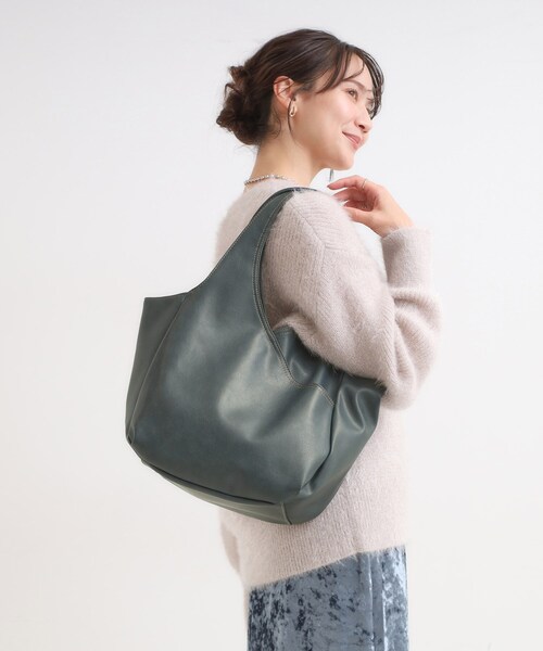 SHOO・LA・RUE(シューラルー)の「あおりポケットバルーントートバッグ(トートバッグ・レディース・ブルー系その他/ブラウン系その他/ブラック・00)」の22枚目の写真