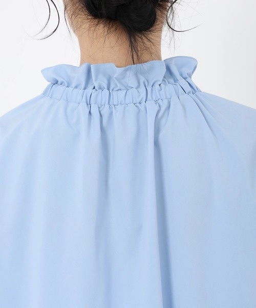 STRAWBERRY-FIELDS(ストロベリーフィールズ)の「ミルキータフタ_フリルカラーボウタイブラウス(シャツ/ブラウス・レディース・キナリ/ブラック・2)」の8枚目の写真