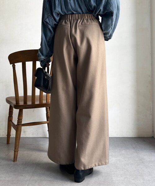 Chez toi（シェトワ）の「【静電気防止】サイドボタンタックパンツ（その他パンツ・レディース・ベージュ/ブルー/グレー/グリーン・FREE）」の8枚目の写真