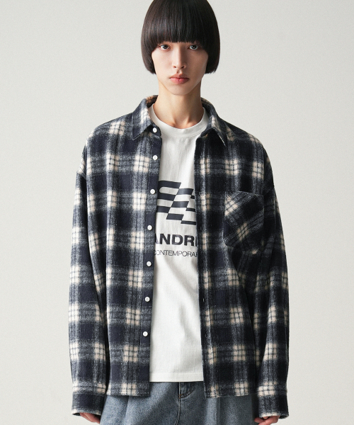 AVANDRESS(アバンドレス )の「Peter Check Shirt BROWN(シャツ/ブラウス・レディース・ブラウン・MEDIUM/LARGE/X-LARGE)」の4枚目の写真