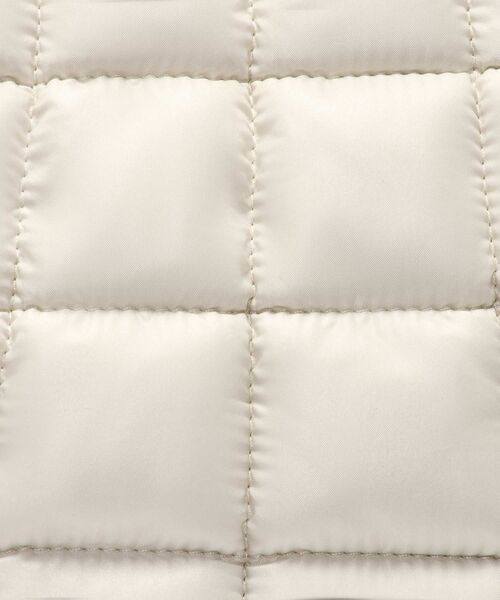 NIKE（ナイキ）の「ナイキ スポーツウェア パフル バックパック (9L) / Nike Sportswear Puffle Backpack (9L) HQ6693-072 Light Bone（バックパック/リュック・メンズ・オフホワイト・ONE SIZE）」の9枚目の写真