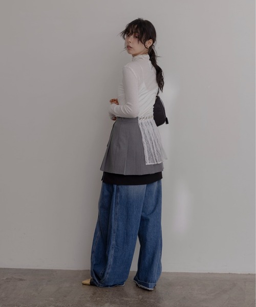 Eimee Law（エイミーロウ）の「プリーツレイヤード3TEXミニスカート（スカート・レディース・グレー/ブラウン/レッド・MEDIUM）」の7枚目の写真