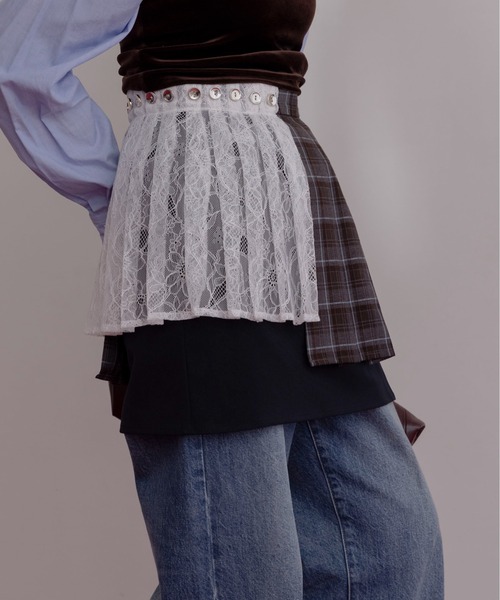 Eimee Law（エイミーロウ）の「プリーツレイヤード3TEXミニスカート（スカート・レディース・グレー/ブラウン/レッド・MEDIUM）」の22枚目の写真