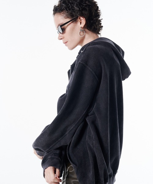 JOSE MOON(ジョゼムーン)の「EARRING HOODIE/イアリングフーディー(パーカー・レディース・グレー/ブラック/ブラウン・FREE)」の6枚目の写真
