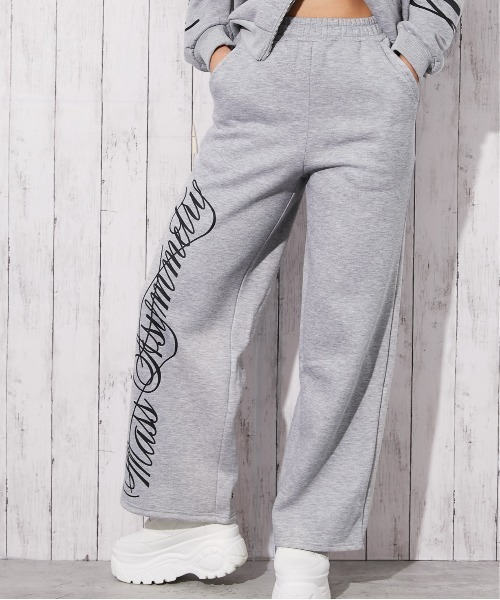 GORGE（ゴージ）の「《筆記体ロゴ×裏起毛》ストリートムード◎スウェットパンツ（スウェットパンツ・レディース・カモフラージュ/レオパード/グレー・F）」の4枚目の写真