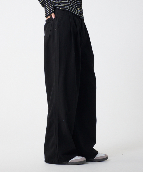 UNKNOWN PLANET(アンノウンプラネット)の「ツーピンタックワイドコットンパンツブラック(その他パンツ・レディース・その他・SMALL/LARGE/MEDIUM)」の5枚目の写真