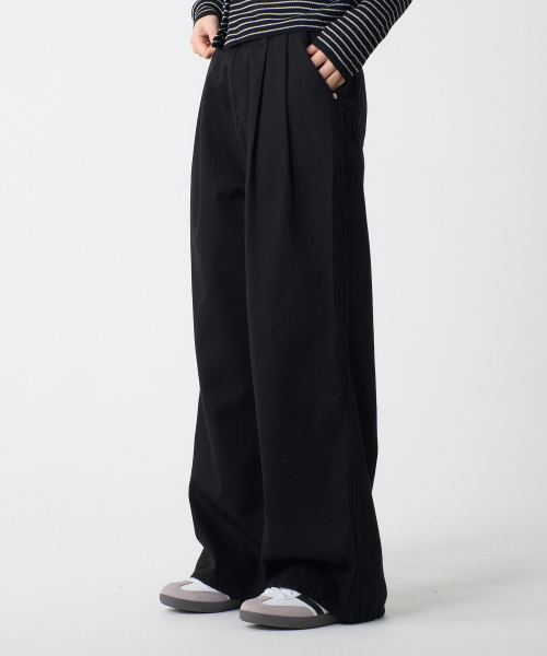 UNKNOWN PLANET(アンノウンプラネット)の「ツーピンタックワイドコットンパンツブラック(その他パンツ・レディース・その他・SMALL/LARGE/MEDIUM)」の8枚目の写真