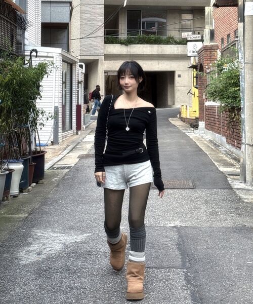 ZEROPLANET（ゼロプラネット）の「クロエ アンバランススリーブトップ [ブラック]（Tシャツ/カットソー・レディース・ブラック・SMALL/MEDIUM）」の10枚目の写真