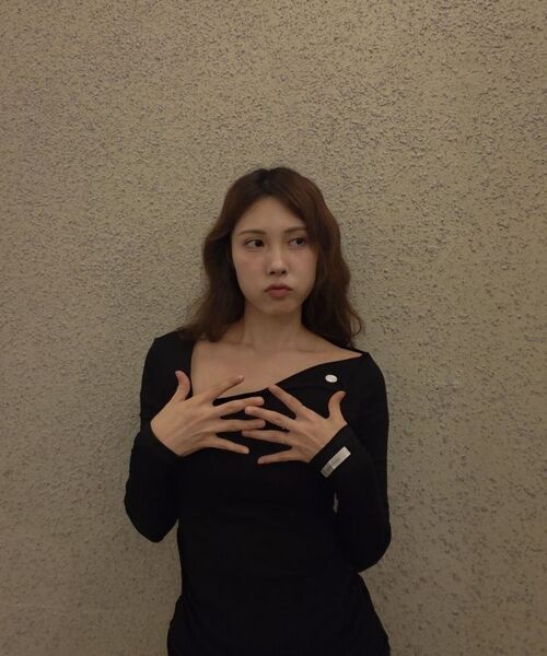 ZEROPLANET（ゼロプラネット）の「クロエ アンバランススリーブトップ [ブラック]（Tシャツ/カットソー・レディース・ブラック・SMALL/MEDIUM）」の15枚目の写真
