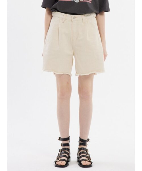 UNKNOWN PLANET(アンノウンプラネット)の「タックシワショーツベージュ(その他パンツ・レディース・その他・SMALL/MEDIUM)」の2枚目の写真