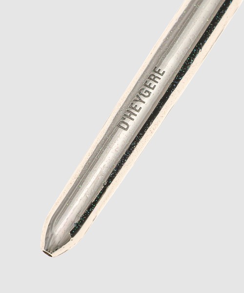 D'heygere（ディヘラ）の「Glitter Pen Charm（チャーム・メンズ・シルバー・ONE SIZE）」の4枚目の写真
