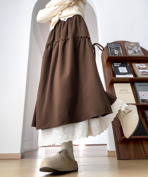 2ly2(トゥーリートゥー)の「裏地付きティアードロングスカート(スカート・レディース・ブラウン/ブラック/ダークグレー・FREE)」の14枚目の写真