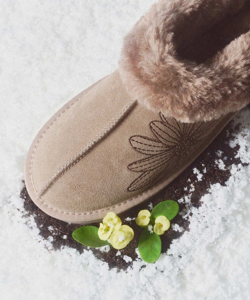 Mardi Mercredi（マルディメクルディ）の「CLASSIQUE MULE（スリッポン