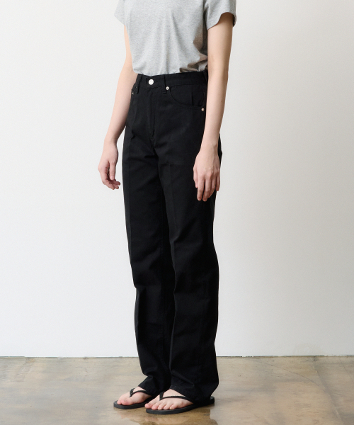 DENMADE(デンメイド)の「(WOMEN) DEN0655 Crease Chino Pants (Black)(その他パンツ・レディース・その他・M/XS/S)」の2枚目の写真