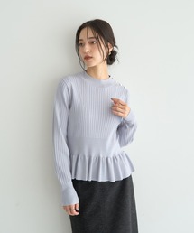 金釦ペプラムニット