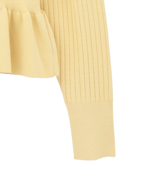 YECCA VECCA（イェッカヴェッカ）の「金釦ペプラムニット（ニット/セーター・レディース・ブラック/アイボリー/イエロー/ライトブルー・FREE）」の5枚目の写真