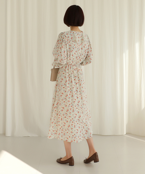BBAEBBAE(ペッペ)の「ラッフルデザインフラワーロングワンピース(ワンピース・レディース・アイボリー・FREE)」の3枚目の写真