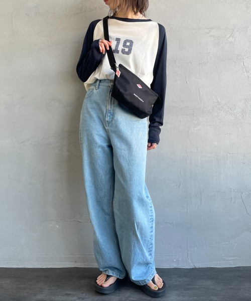 DANTON（ダントン）の「[DANTON/ダントン] MONTSOURIS コーデュラキャンバス ショルダーバッグ（ショルダーバッグ・レディース・ブラック/ライトベージュ・ONE SIZE）」の4枚目の写真