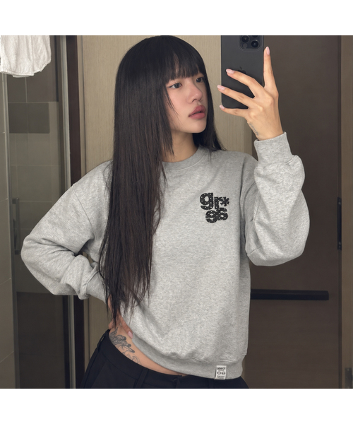 GRAVER（グレーバー）の「[ユニセックス]スモール GRAE-S DOT スウェット_4カラー（スウェット・レディース・ホワイト/ブラック/ネイビー/グレー・SMALL/MEDIUM/LARGE）」の3枚目の写真