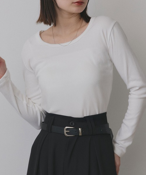 ad thie(アドティエ)の「起毛クルーネック インナーカットソー(Tシャツ/カットソー・レディース・ブラック/ブラウン/オフホワイト/グレー・FREE)」の1枚目の写真