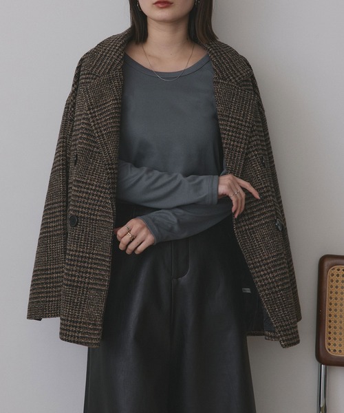ad thie(アドティエ)の「起毛クルーネック インナーカットソー(Tシャツ/カットソー・レディース・ブラック/ブラウン/オフホワイト/グレー・FREE)」の20枚目の写真
